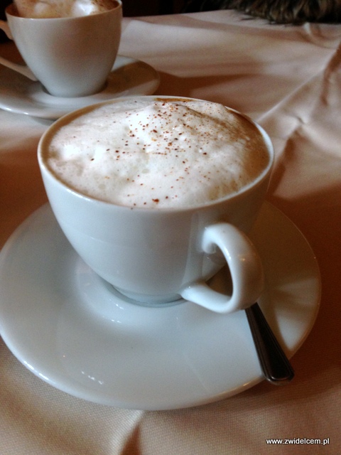 Kraków - Delecta - cappuccino z cynamonem
