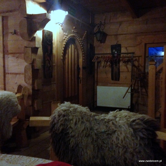 Jaworki - Restauracja Bacówka - wejście